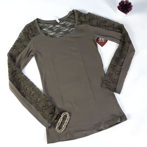 NWT New Splash Long Sleeve Mixed Media Top